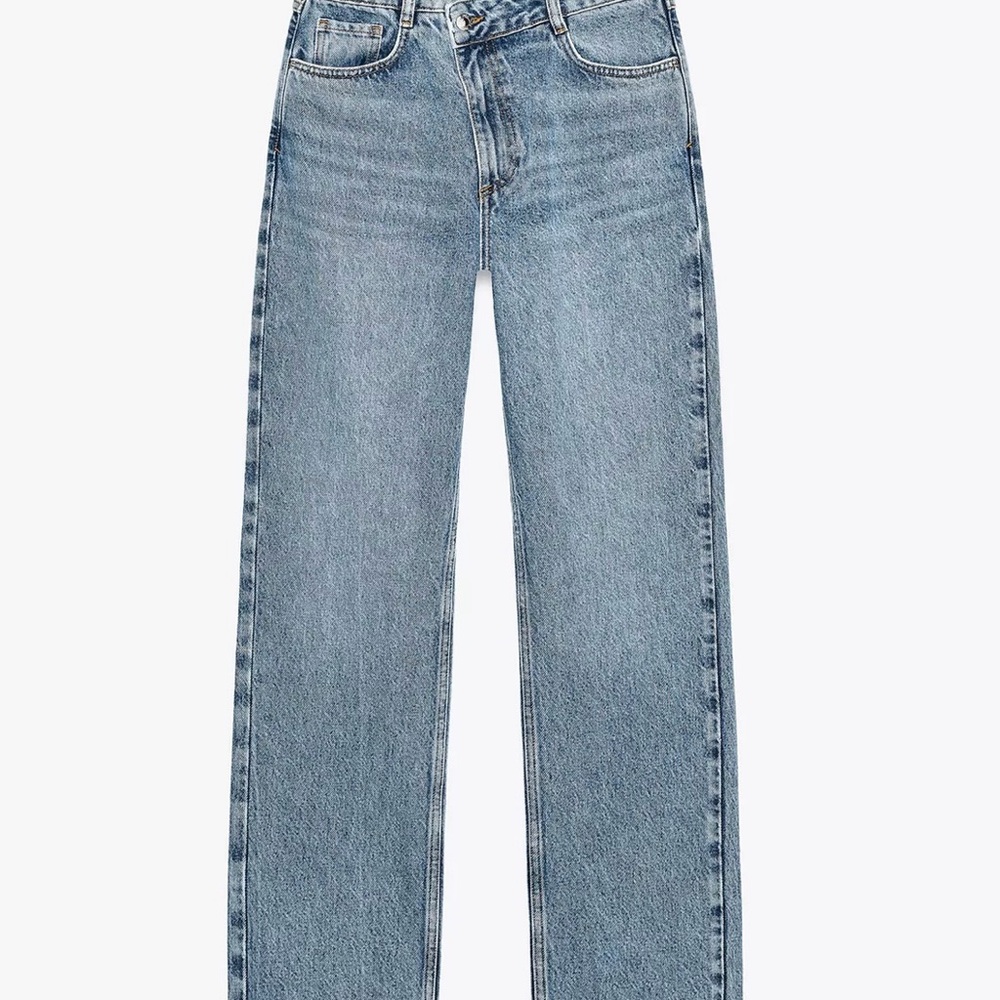 Zara Blue Straight Leg Jeans with Vintage Wash